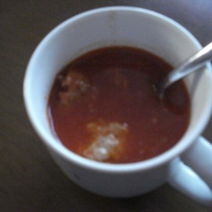 ちょっとグロい感じのスープの色していますが、トマト感たっぷりの美味しいスープでいただけました。
肉団子・・・若干沈んでますが～
ご馳走様でした